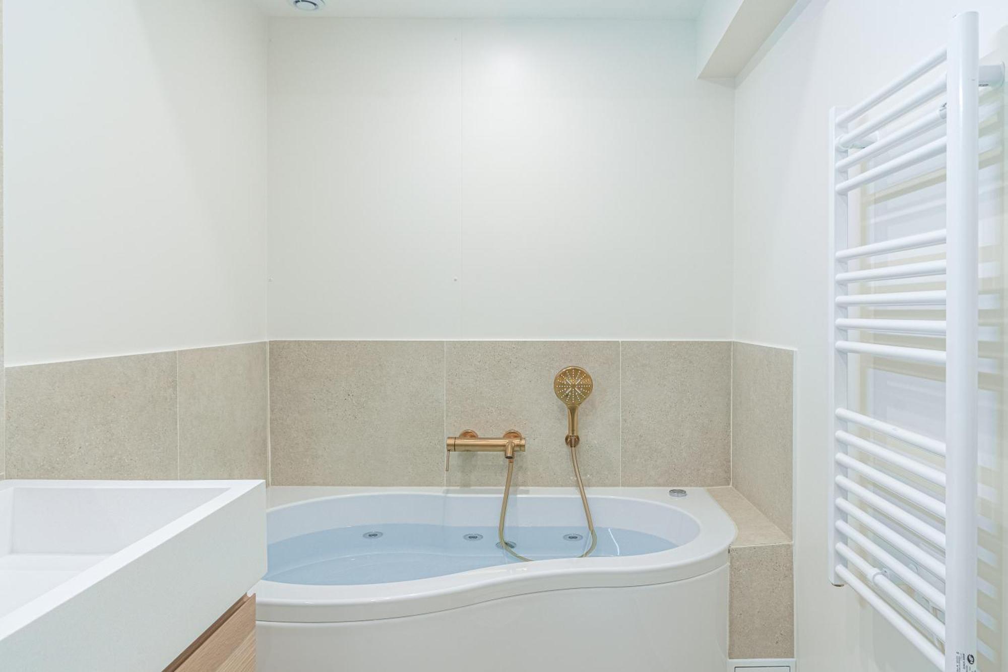 Lavie Maison Ac & Jacuzzi Paris Bagian luar foto