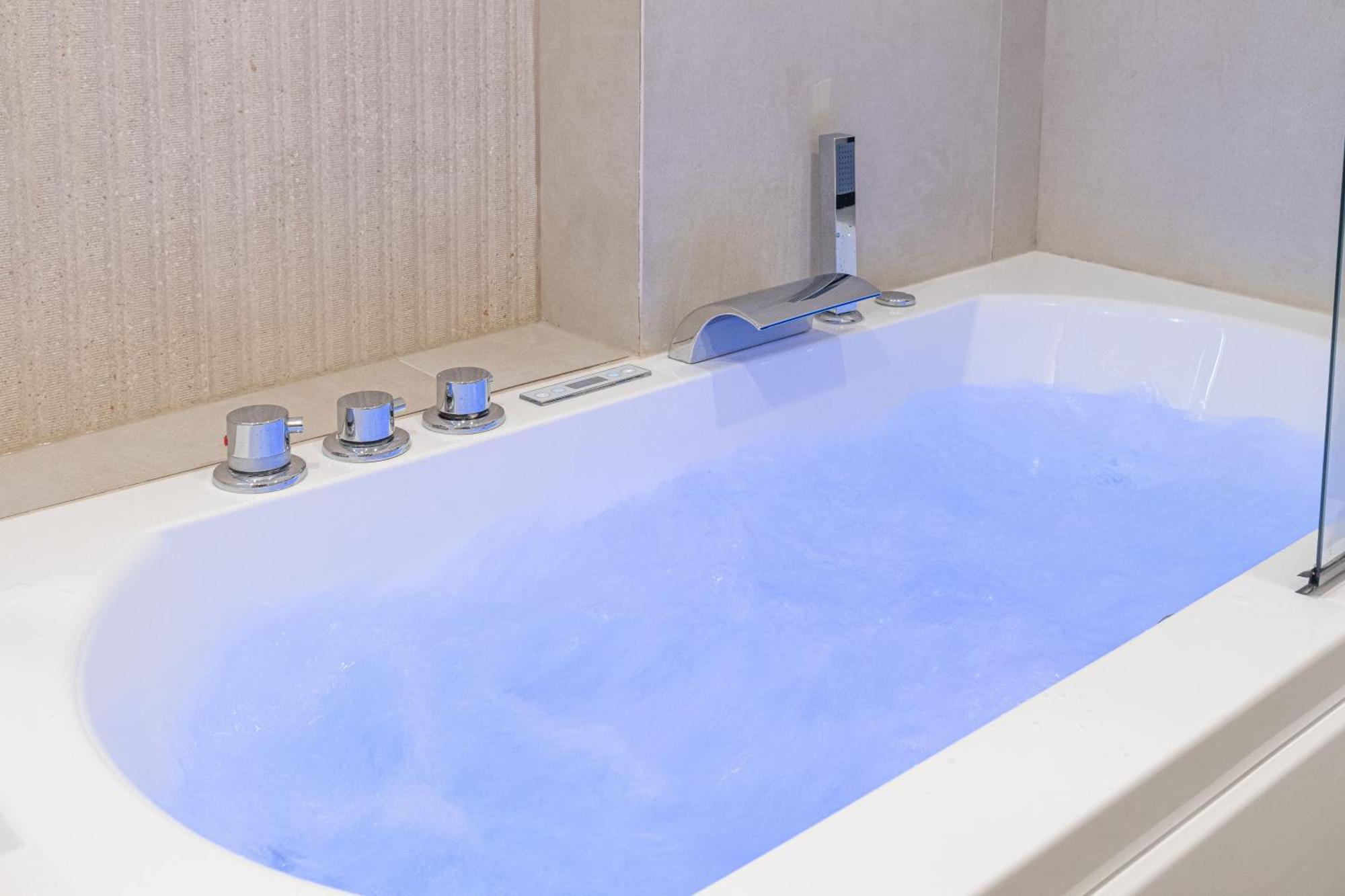 Lavie Maison Ac & Jacuzzi Paris Bagian luar foto